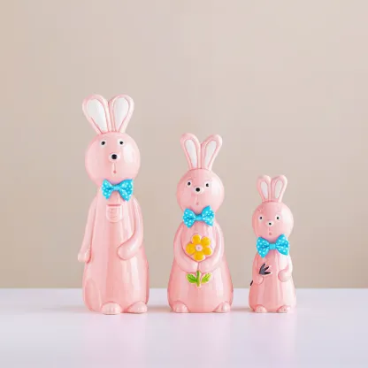 Jingdezhen creative ceramic ornaments, decorative tabletops, simple, niche, cute porcelain, high-end small decorations for living rooms and bedrooms.