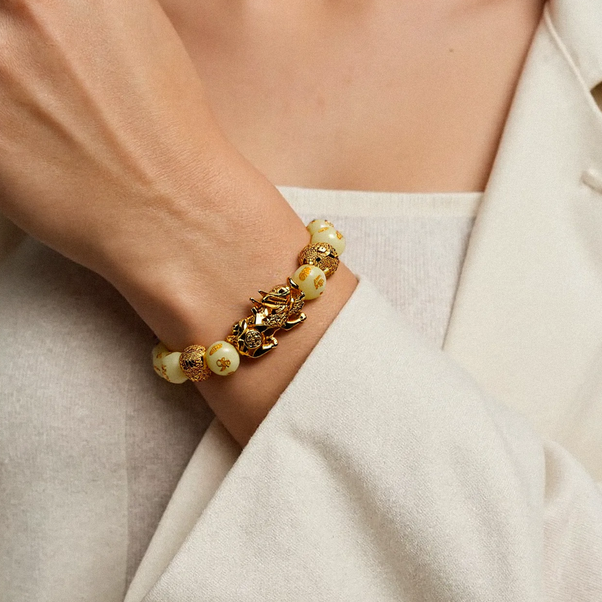 Wealth-Attracting Pixiu Fluorite Bracelet - The Light of Wisdom