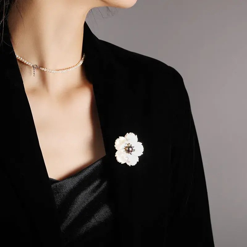 Black Baroque Pearl & Shell Flower Natural Sea Shell & Freshwater Pearl Brooch – Timeless Elegance & Sophisticated Grace