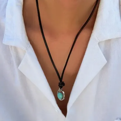 Bohemian Turquoise Drop Pendant Necklace – Calm, Protection & Free-Spirited Style