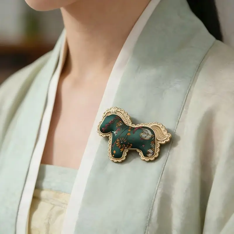 Chinese-Style Textile Horse Brooch – Prosperity, Swift Success & Good Fortune