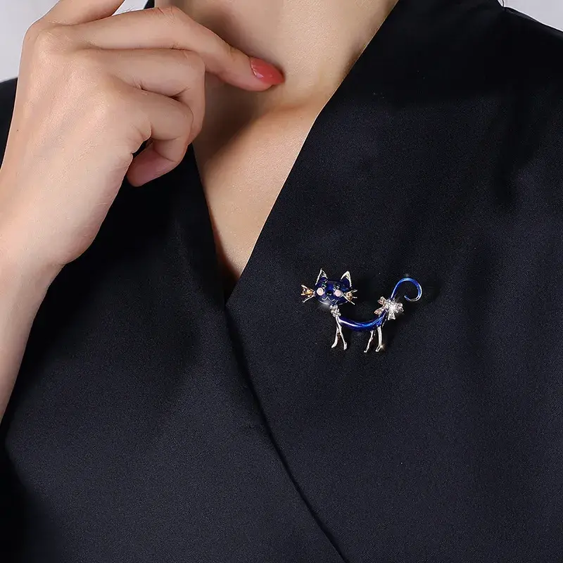 Golden Cat 18K Gold Plated Enamel Brooch for Playful Elegance & Refined Sophistication