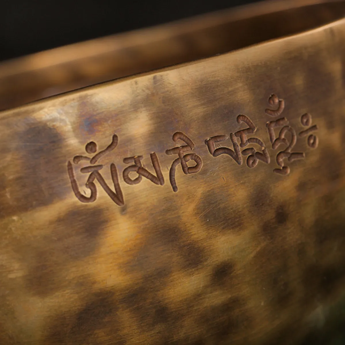 Handmade Nepalese Full Moon Singing Bowl for Sound Healing