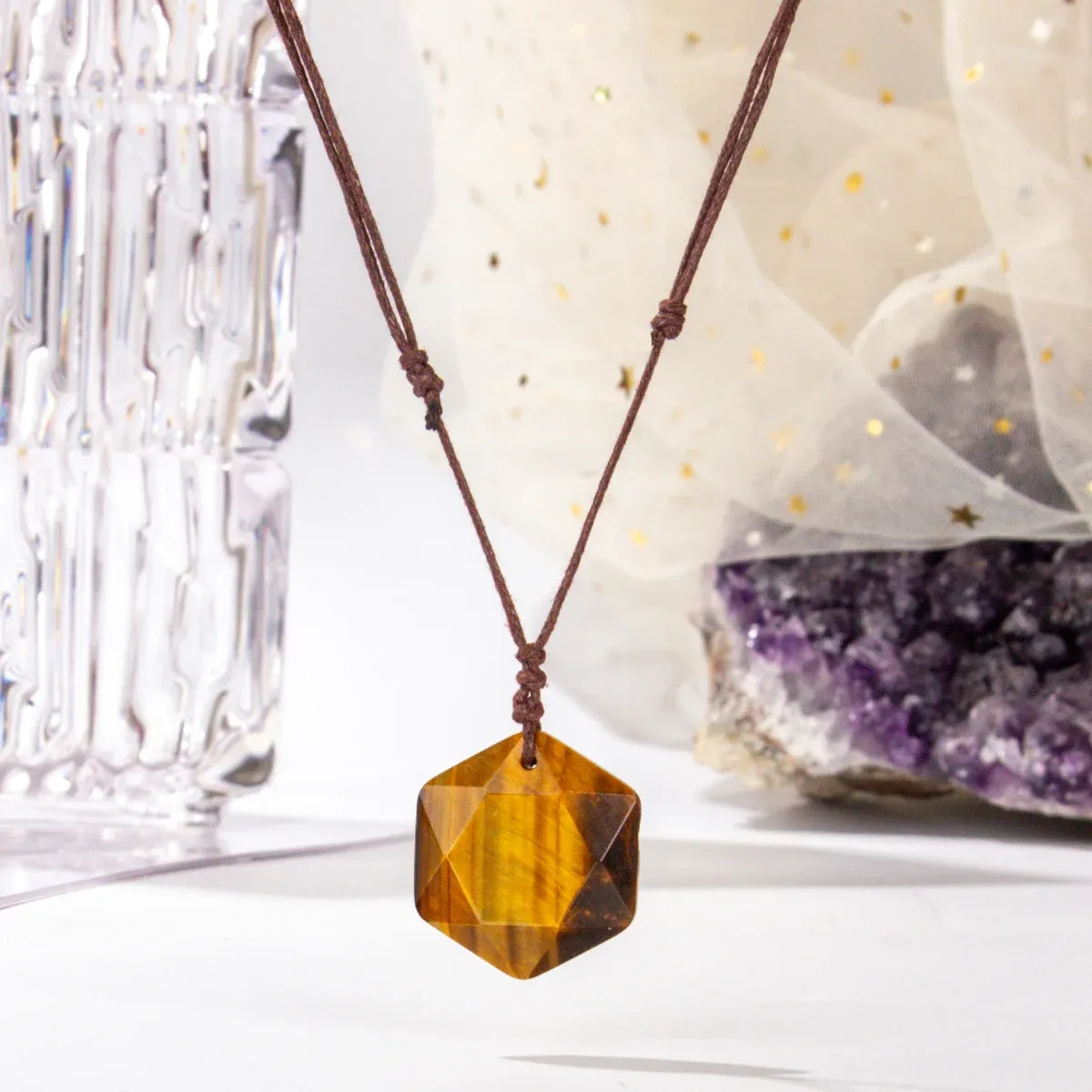 Hexagram Crystal Necklace – Six-Pointed Star Pendant for Balance & Intention
