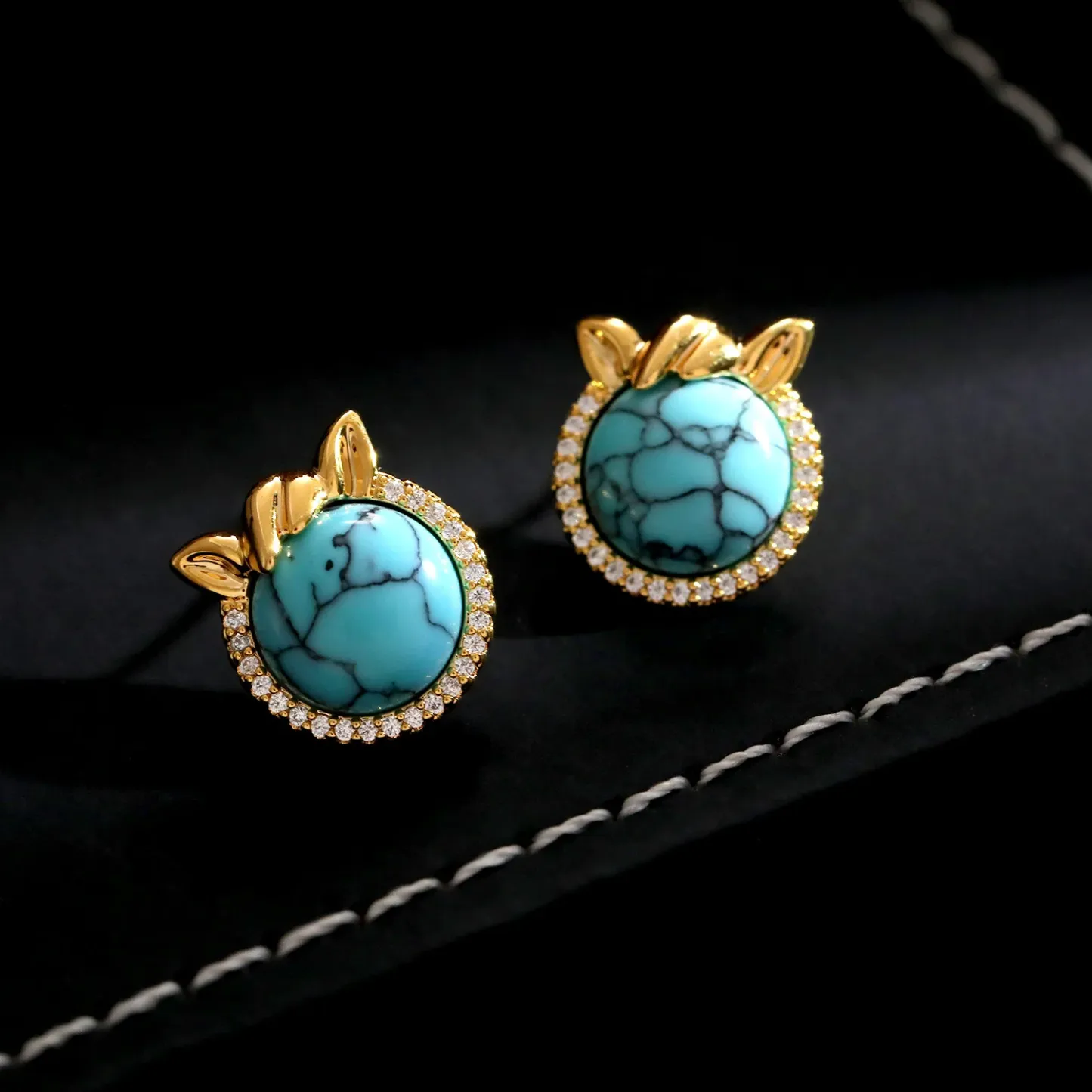 Horse-Ear Shaped Copper Turquoise Balance Earrings