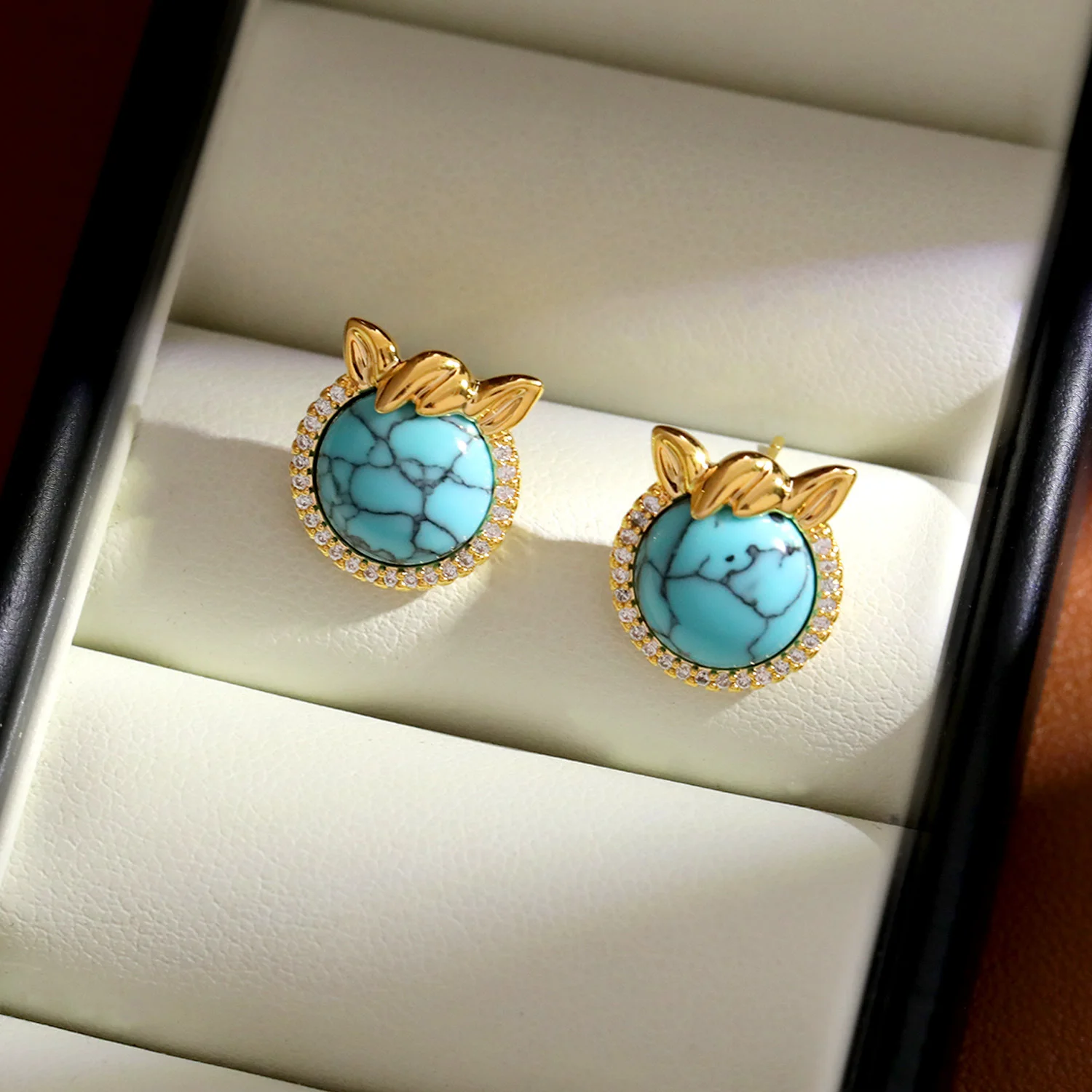 Horse-Ear Shaped Copper Turquoise Balance Earrings