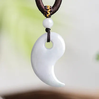 Jadeite Magatama Pendant Necklace – Curved Jade Design for Balance & Connection