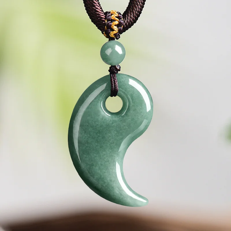 Jadeite Magatama Pendant Necklace – Curved Jade Design for Balance & Connection
