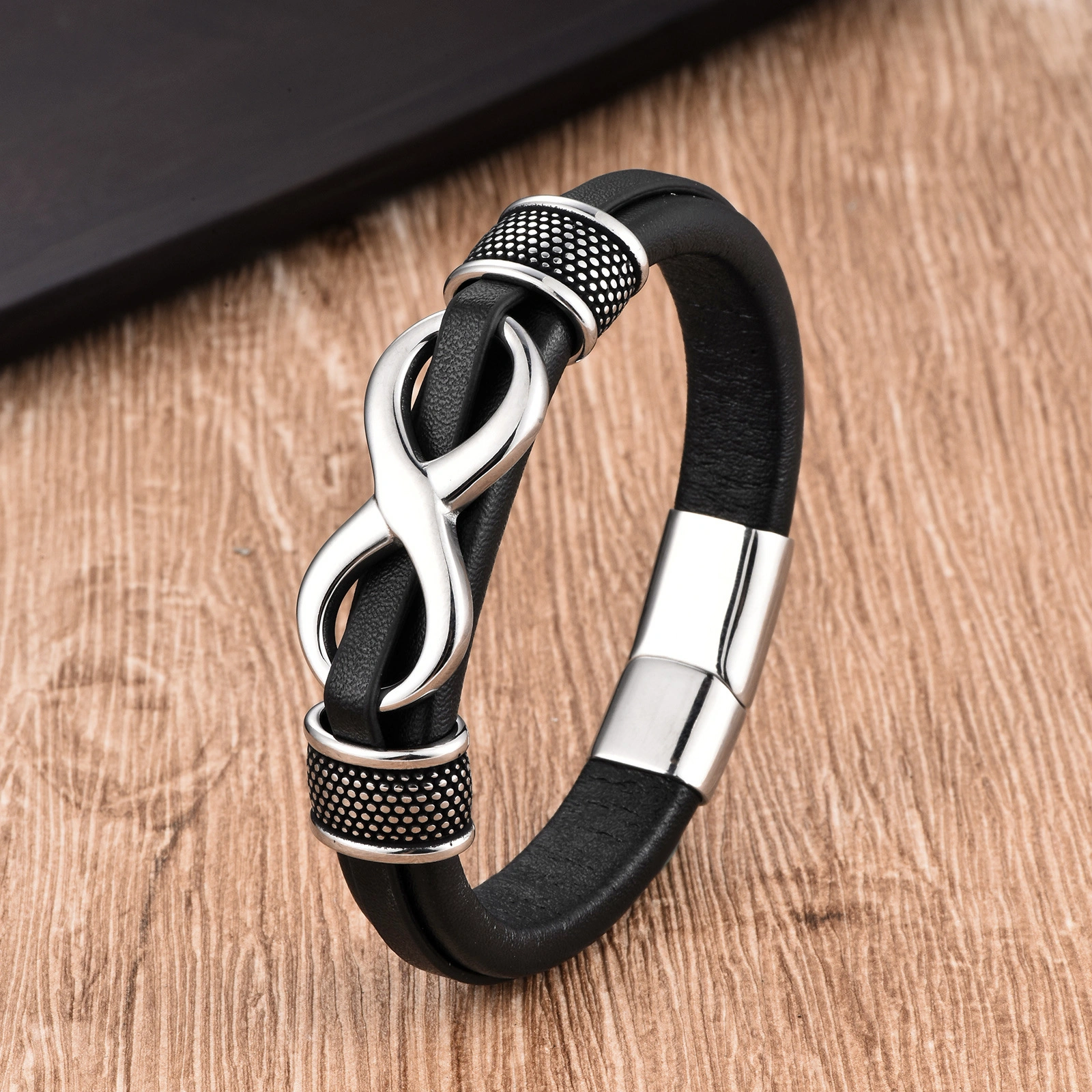 Men’s Infinity Symbol Leather Bracelet with Magnetic Clasp – Meaningful Gift for Him