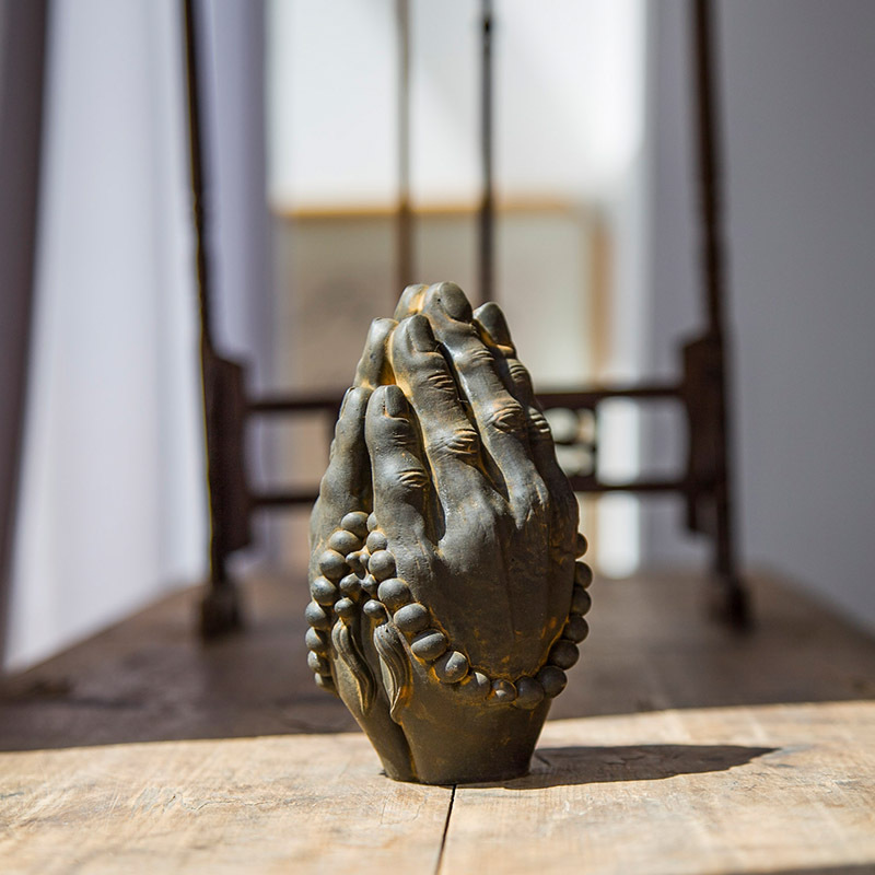 Natural Rust Iron & Resin Buddha Hand Sculpture – Zen Serenity, Spiritual Protection & Inner Peace