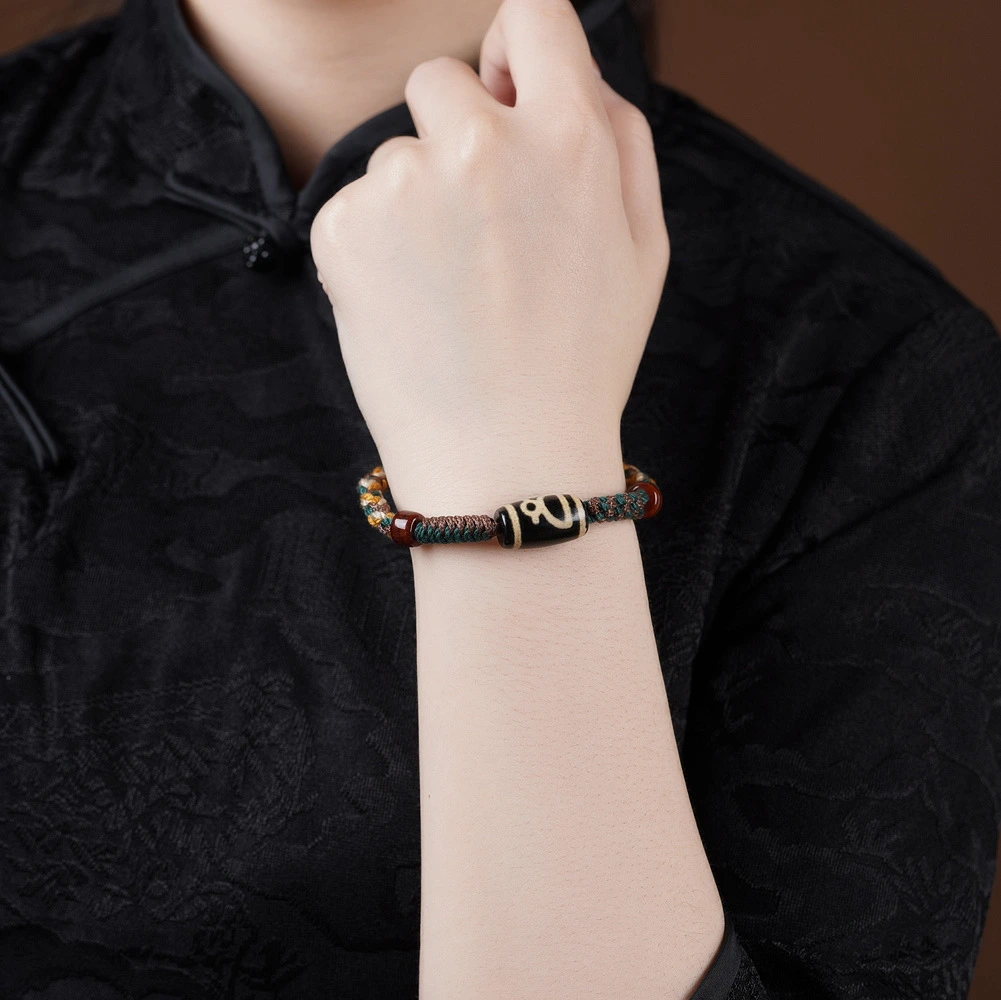 Tibetan-Style Agate Wealth Deity Dzi Bead Bracelet – Prosperity, Abundance & Spiritual Protection