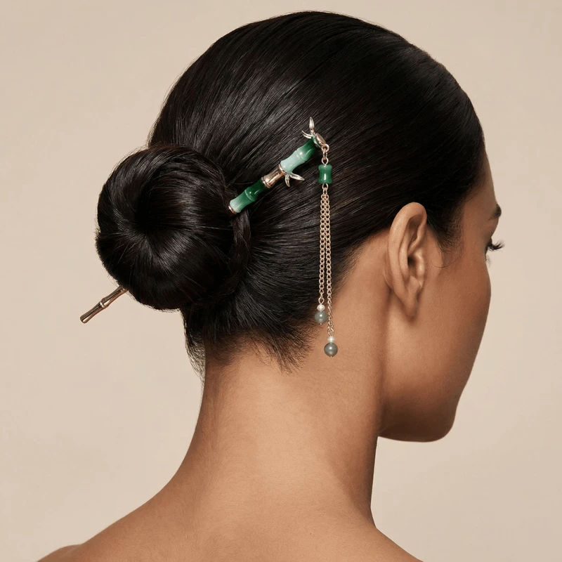 Green Bamboo Tassel Metal Hairpin for Vintage Elegance & Cultural Grace