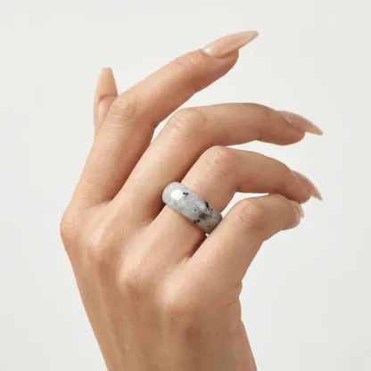 Glitter Stone - Labradorite Ring for Energy Revitalization & Spiritual Insight