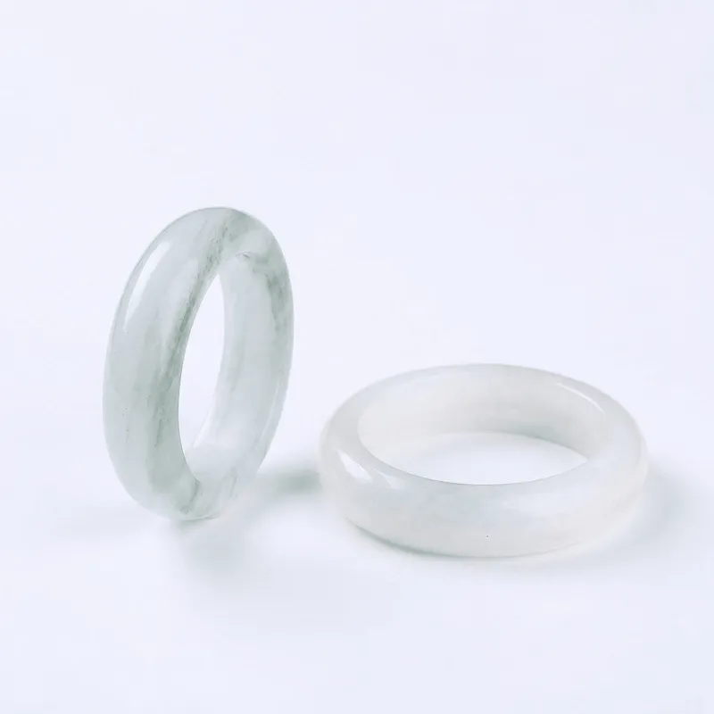 Tianshan Jade Ring – Emotional Balance, Vitality & Protection