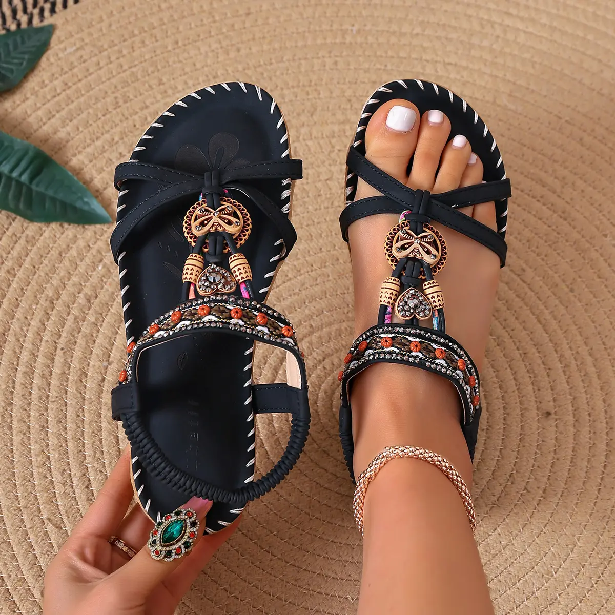  Women's Rhinestone Butterfly Flat Sandals Boho Style Open Toe Elastic Strap Summer Shoes Casual Slip On Beach Sandals for Holiday Highlights with Rhinestone Accents