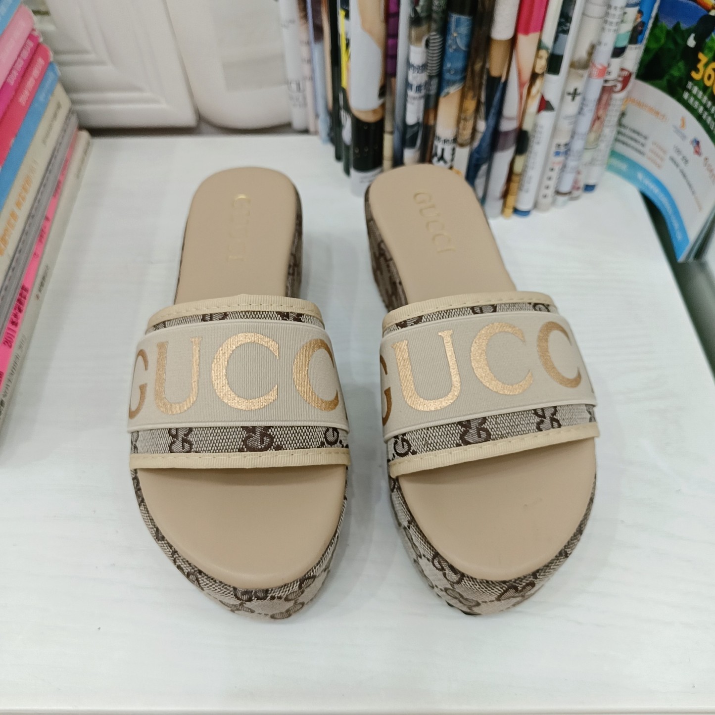 WOMEN'S PLATFORM SLIDE SANDAL