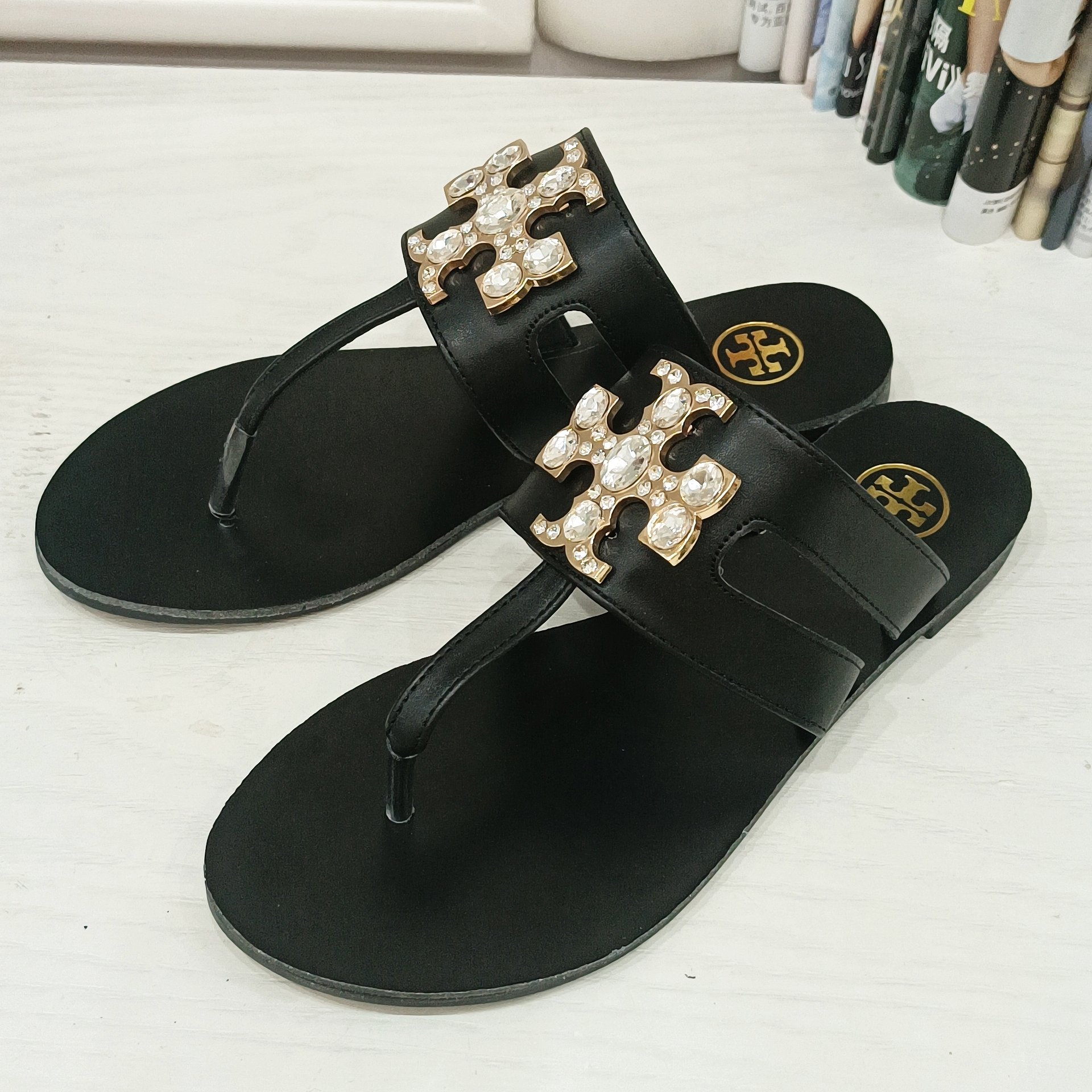 Flat outing Slippers