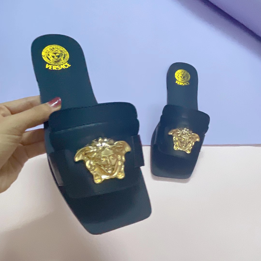 Leather Flat Sandals