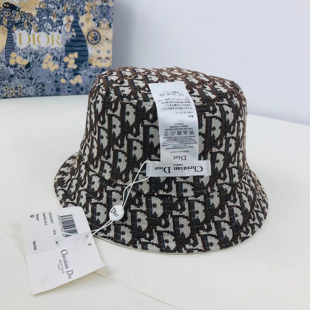 Oblique Reversible Teddy-D Brim Bucket Hat