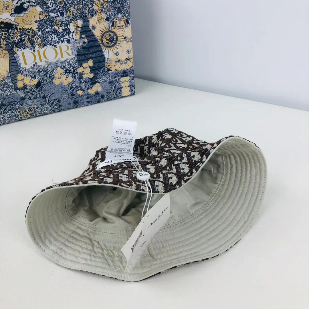 Oblique Reversible Teddy-D Brim Bucket Hat