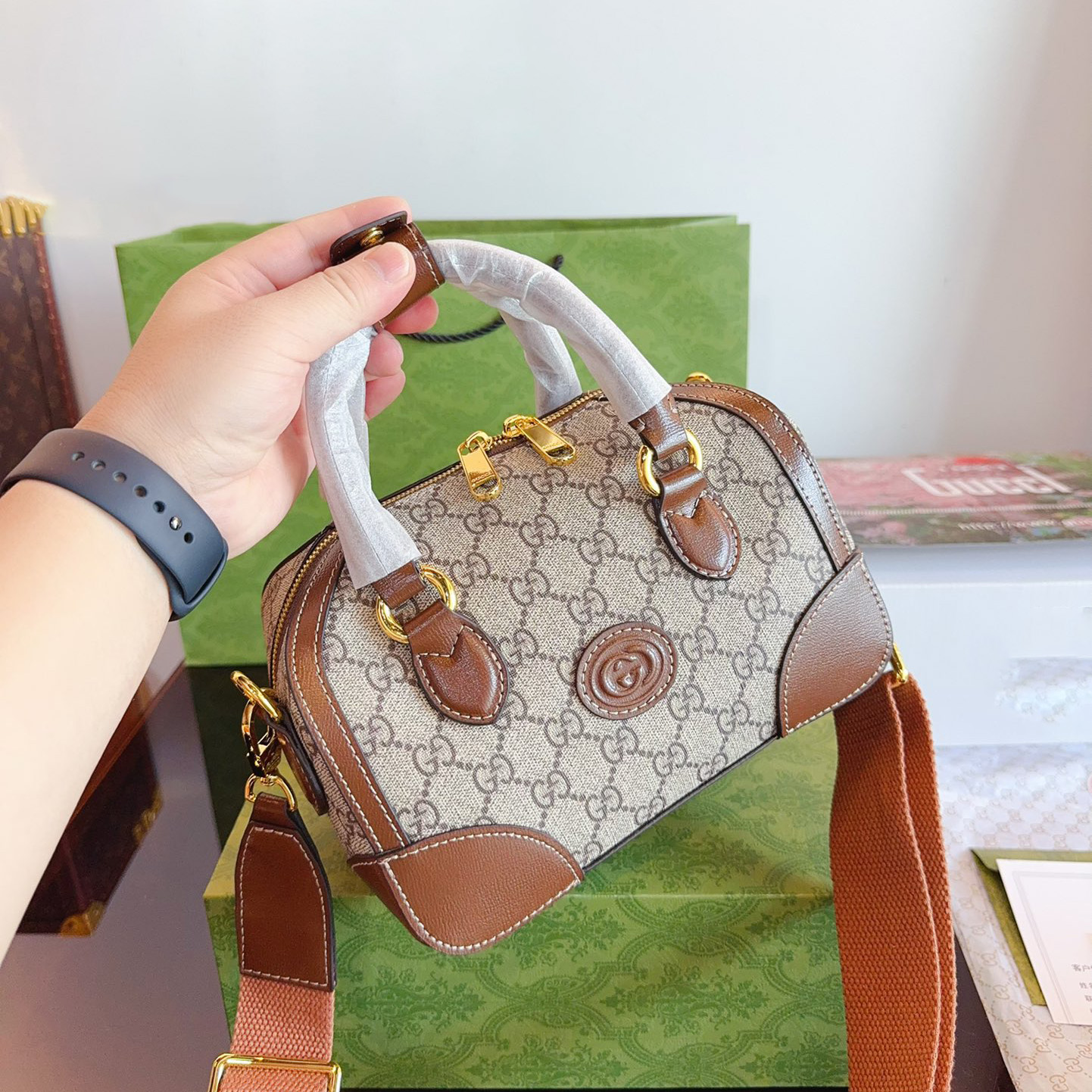DUFFEL BAG