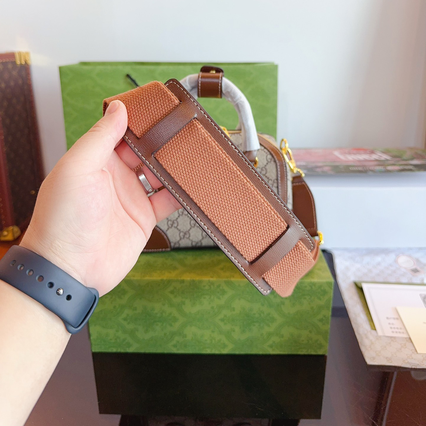 DUFFEL BAG