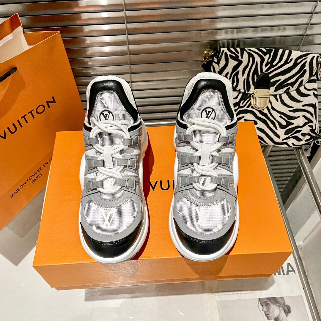 Women's Archlight Sneaker