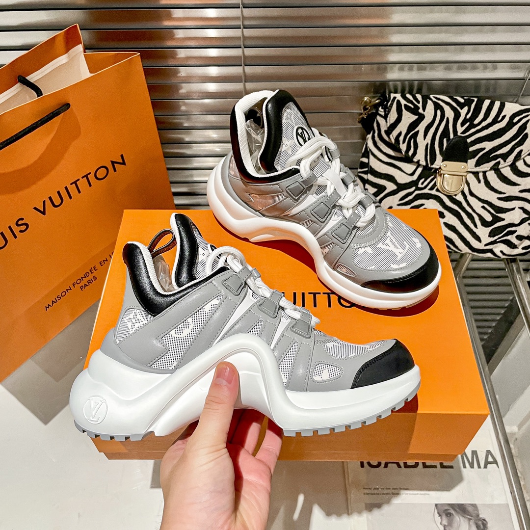 Women's Archlight Sneaker