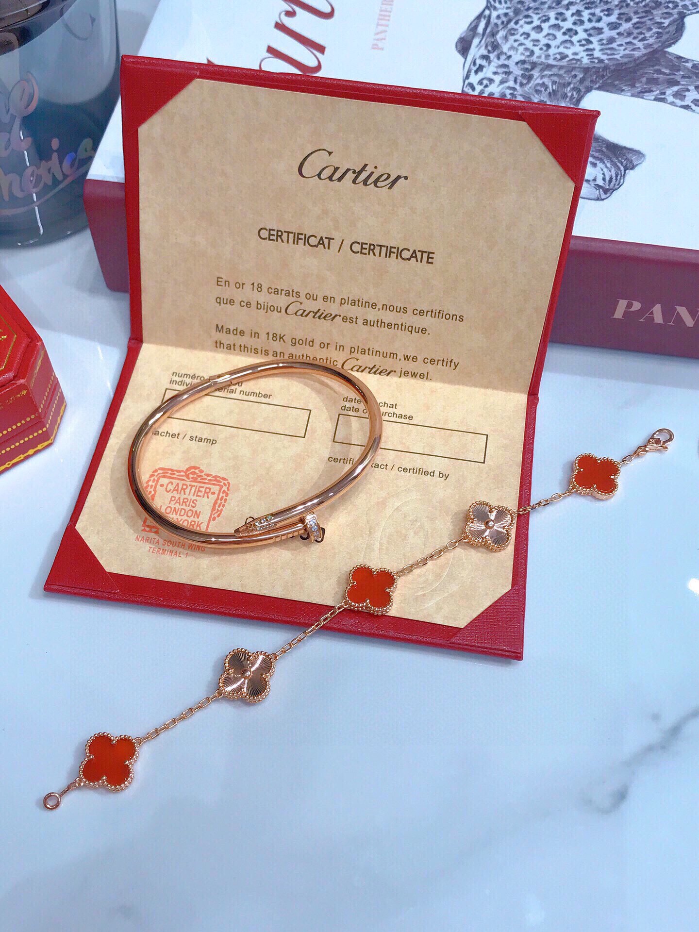 JUSTE UN CLOU BRACELET + VINTAGE ALHAMBRA BRACELET, 5 MOTIFS