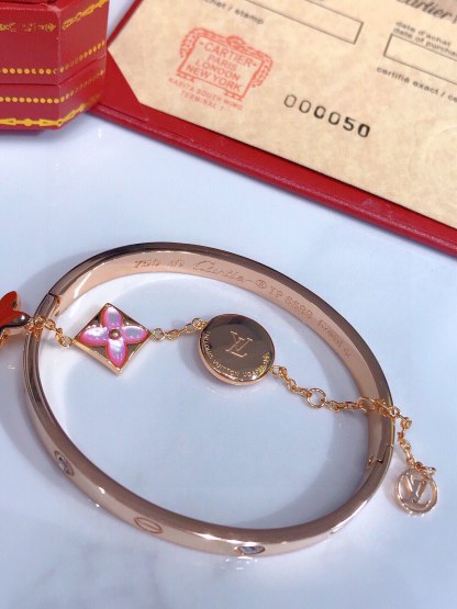 LOVE BRACELET, 4 DIAMONDS + COLOR BLOSSOM BB MULTI-MOTIFS BRACELET, PINK GOLD