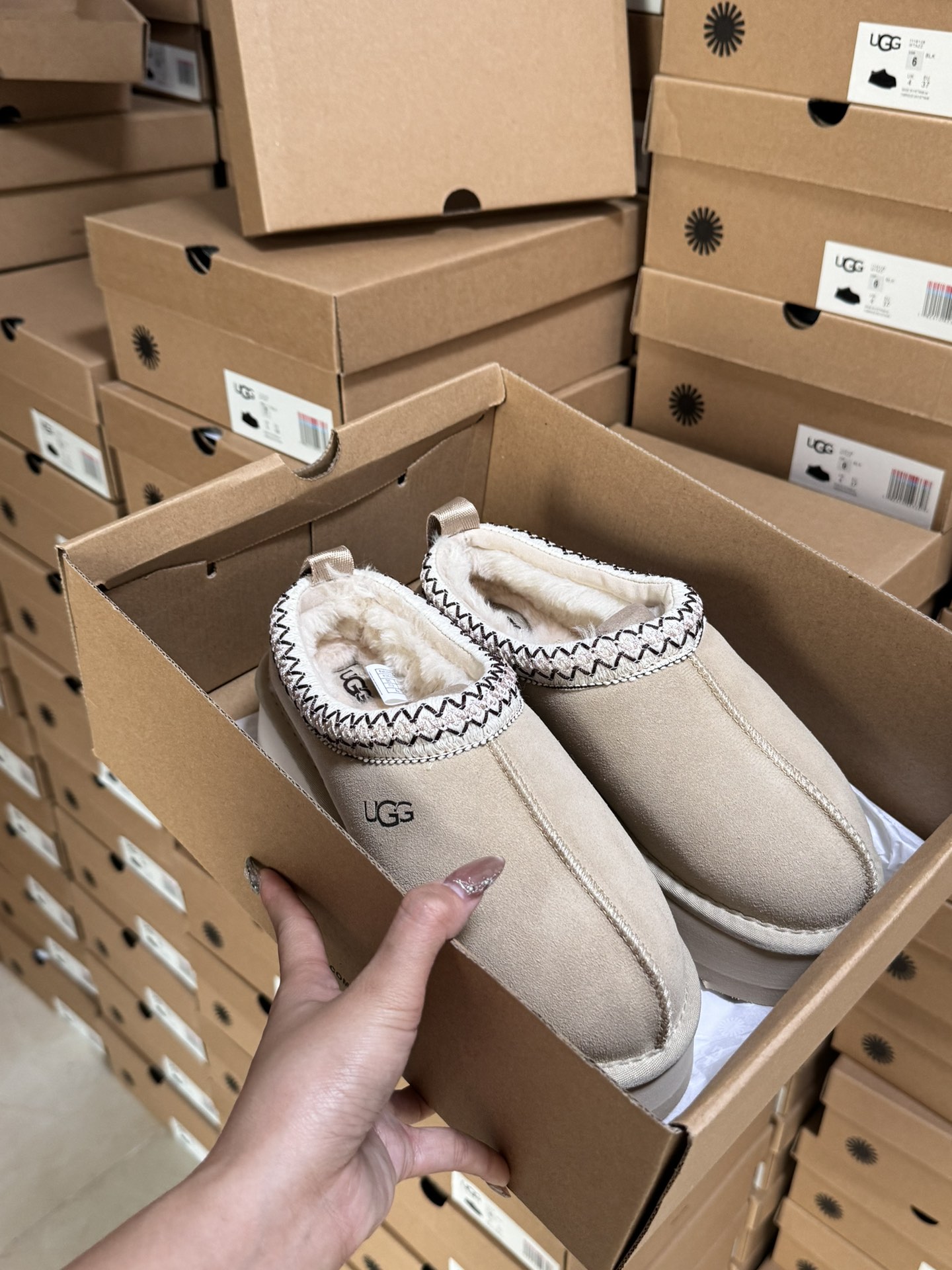 Tasman Slipper