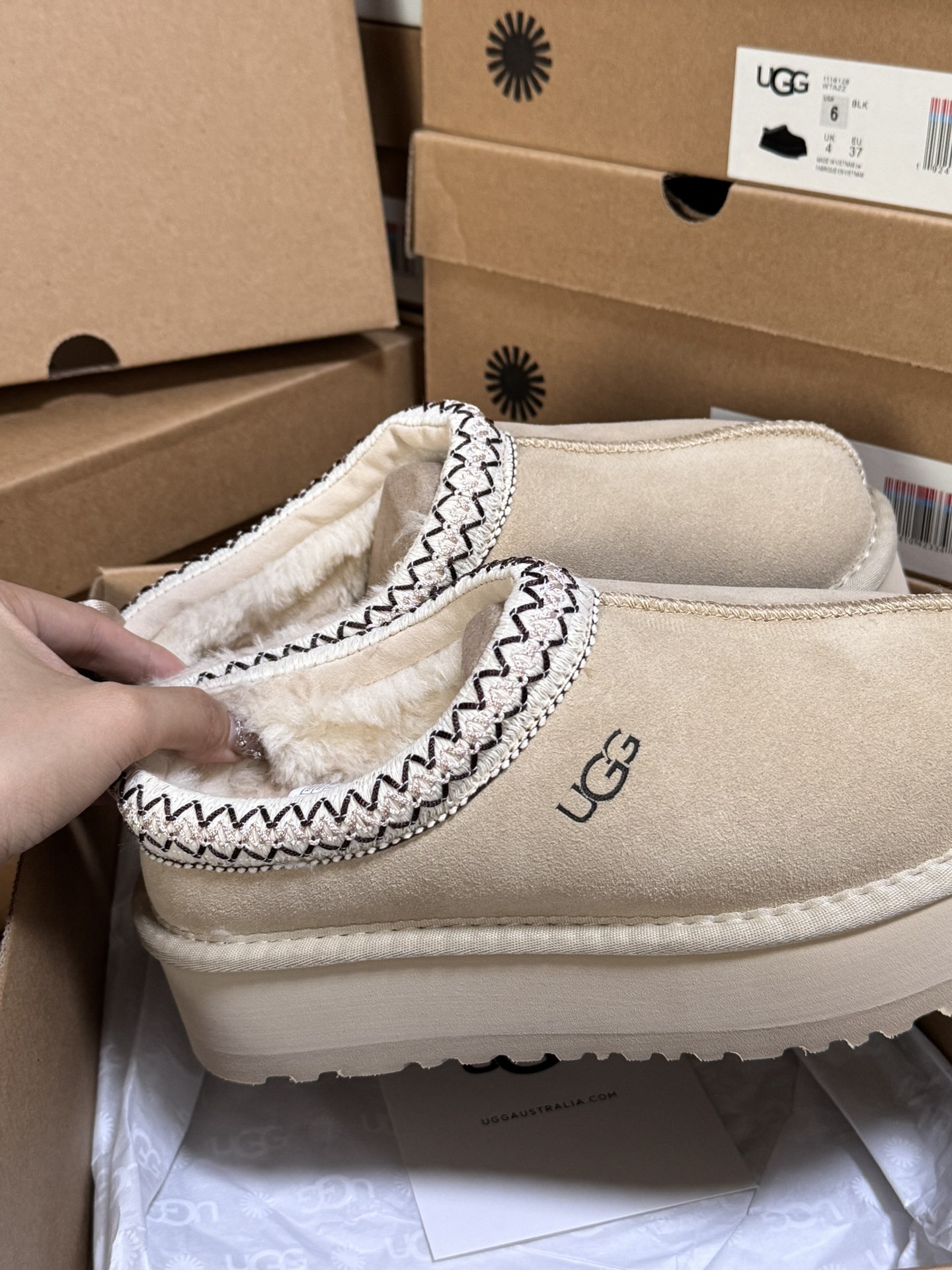 Tasman Slipper