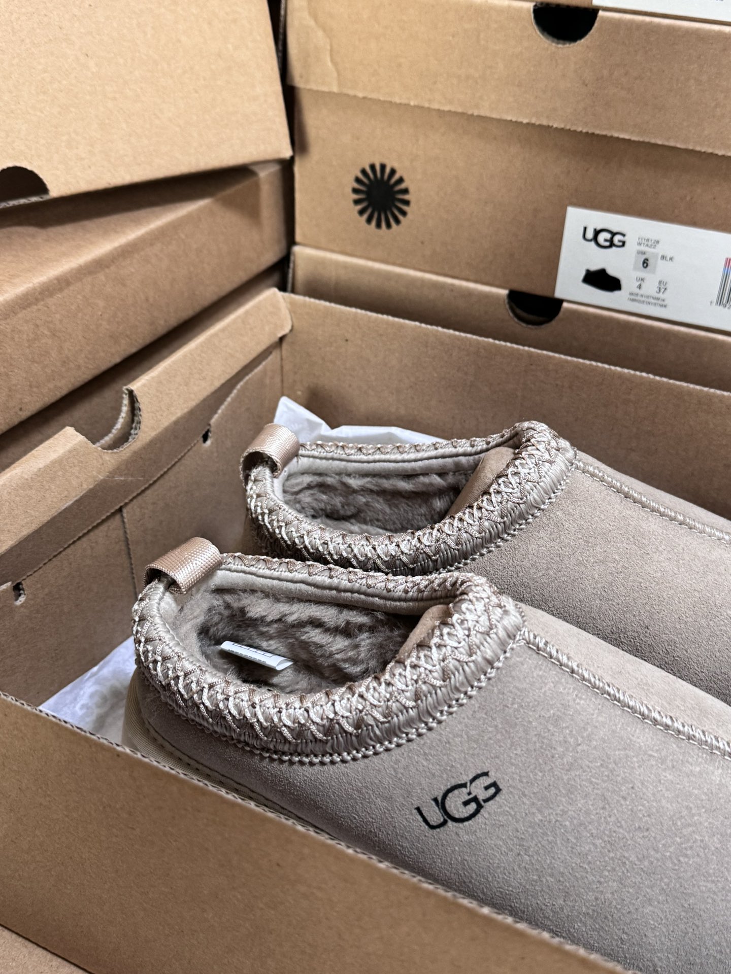 Tasman Slipper