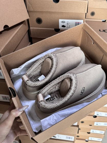 Tasman Slipper