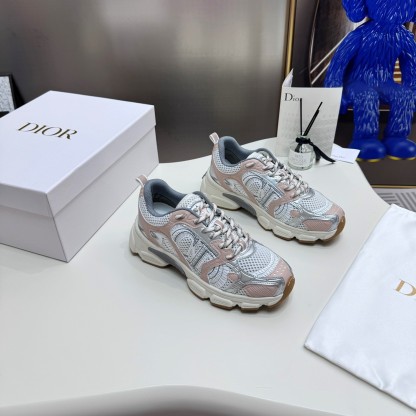 Chrono Sneaker
