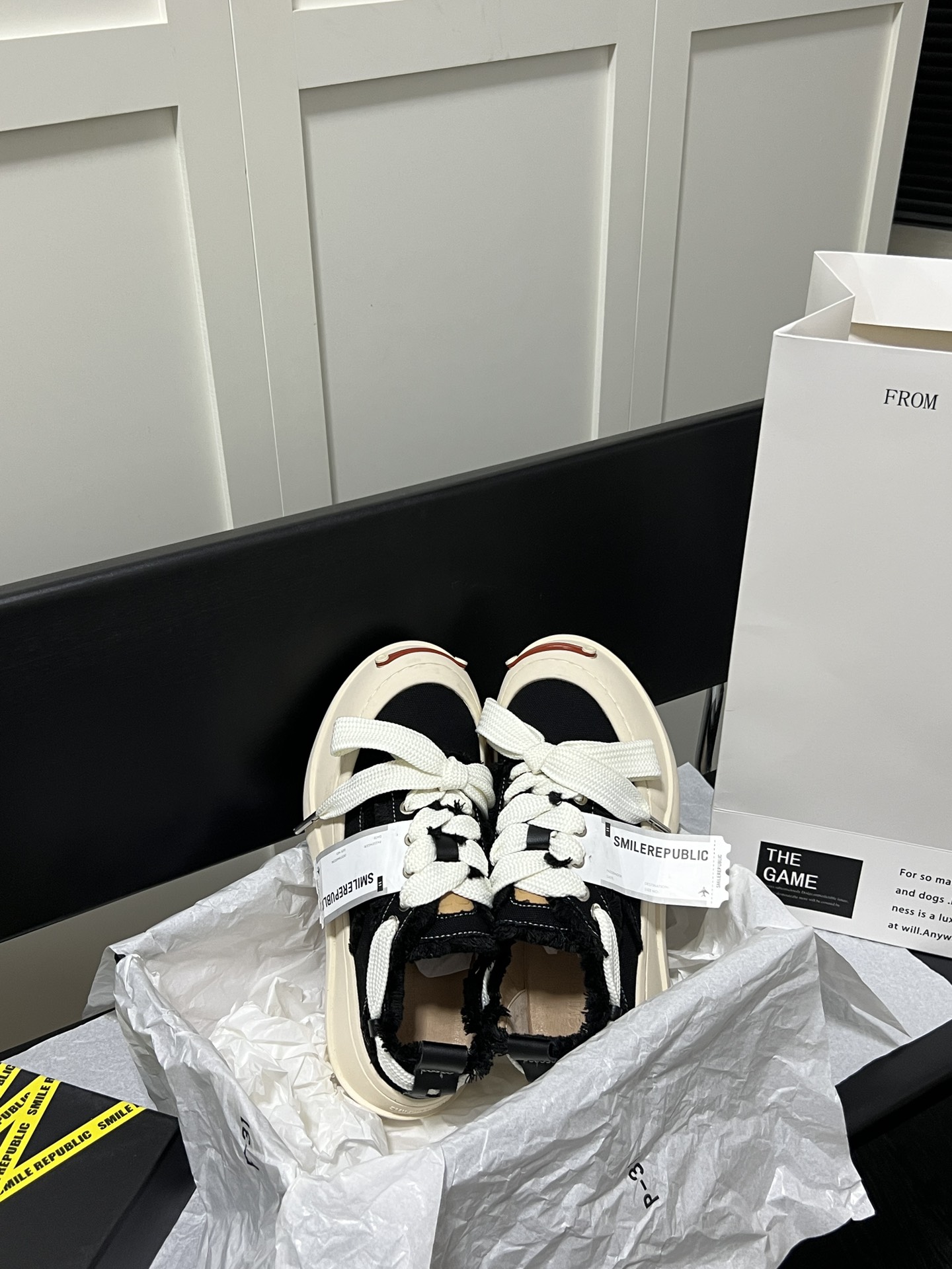 Classic Black Coarse Canvas Causal Shoes