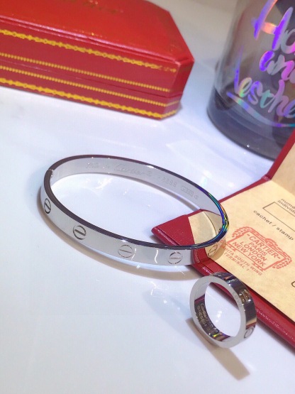 LOVE BRACELET + LOVE RING