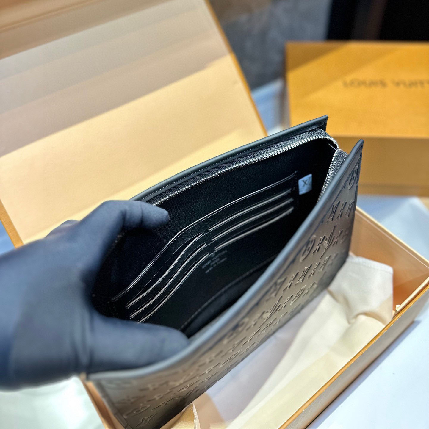 Taigarama Pochette Voyage MM Gunmetal