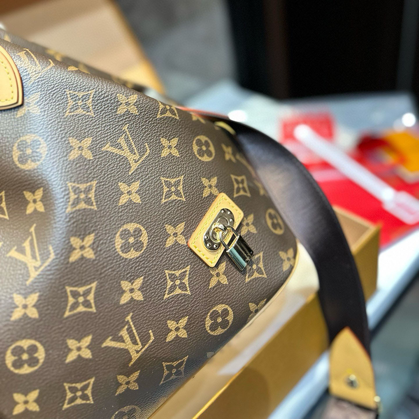 Monogram Neo Bucket Bag