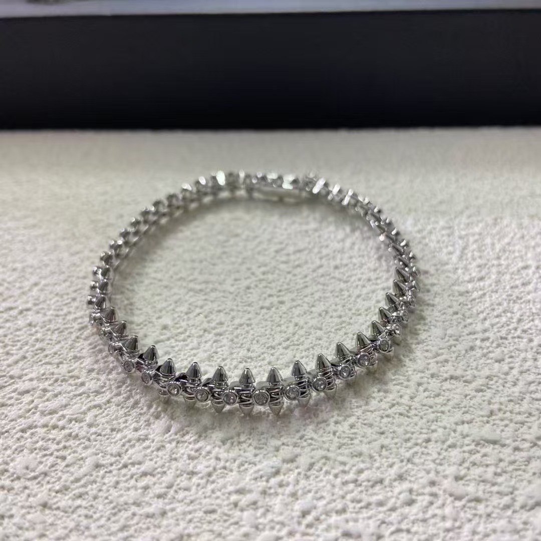 LM012928A1 bracelet