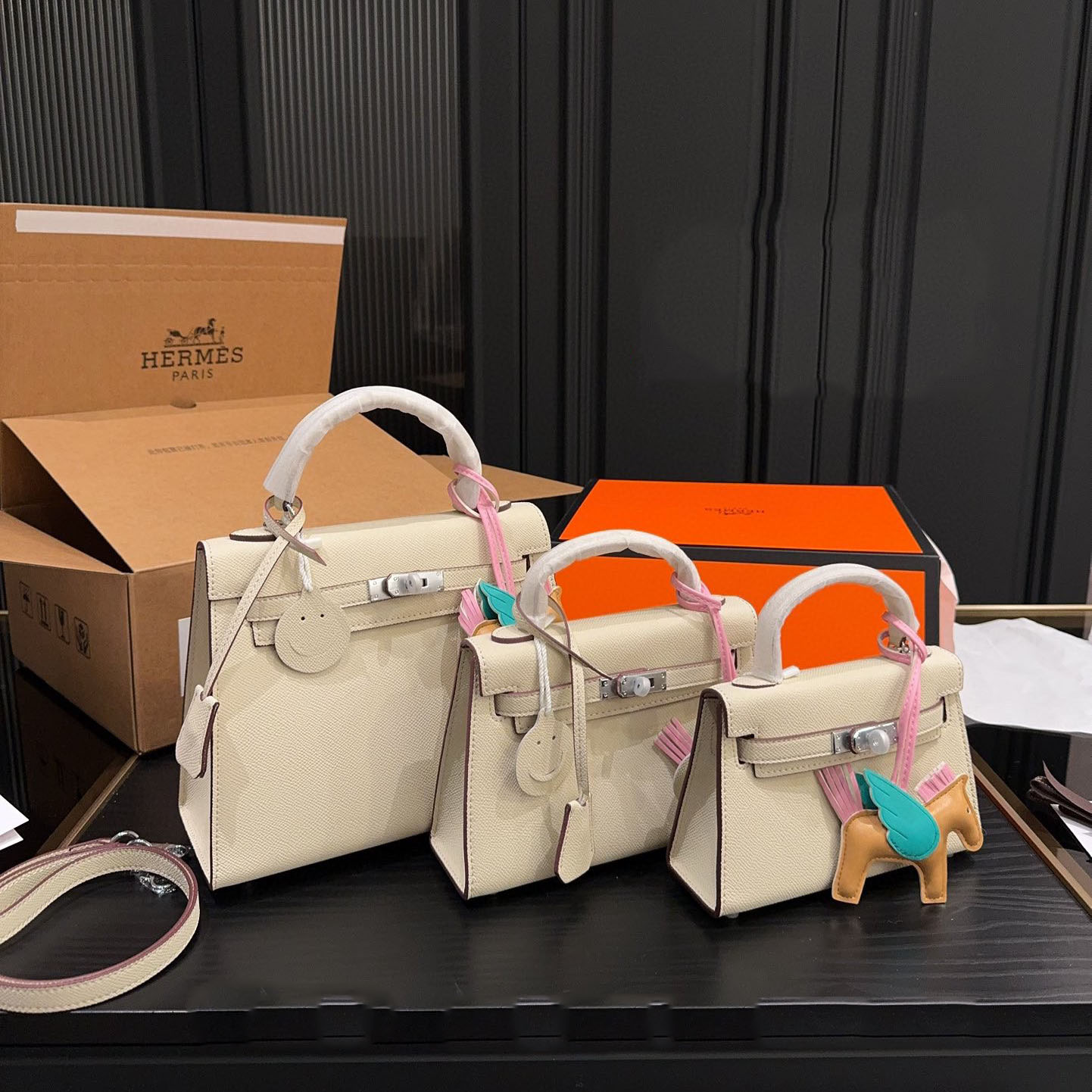 Kelly 19/22/25 Bag