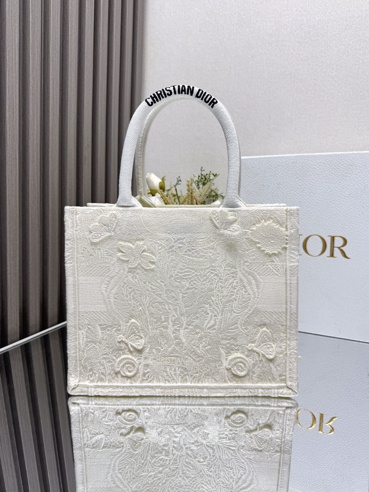 SMALL BOOK TOTE