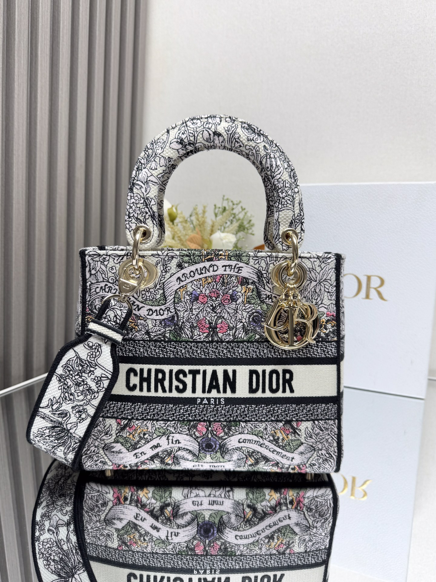 MEDIUM LADY D-LITE BAG