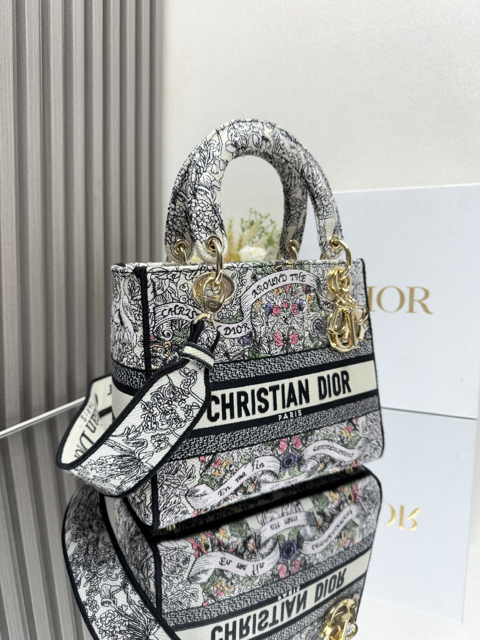 MEDIUM LADY D-LITE BAG