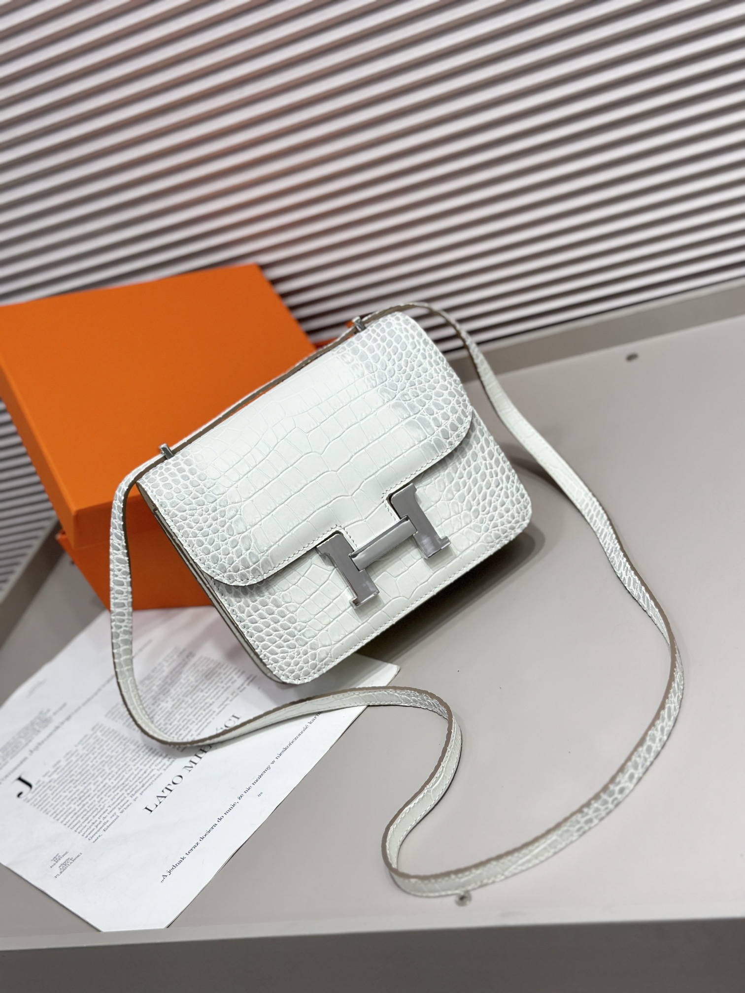 Herthtmes  Matte Alligator Constance 18/23