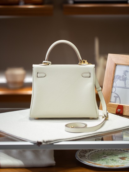 KELLY 25 FIRST LAYER TOGO COWHIDE WHITE