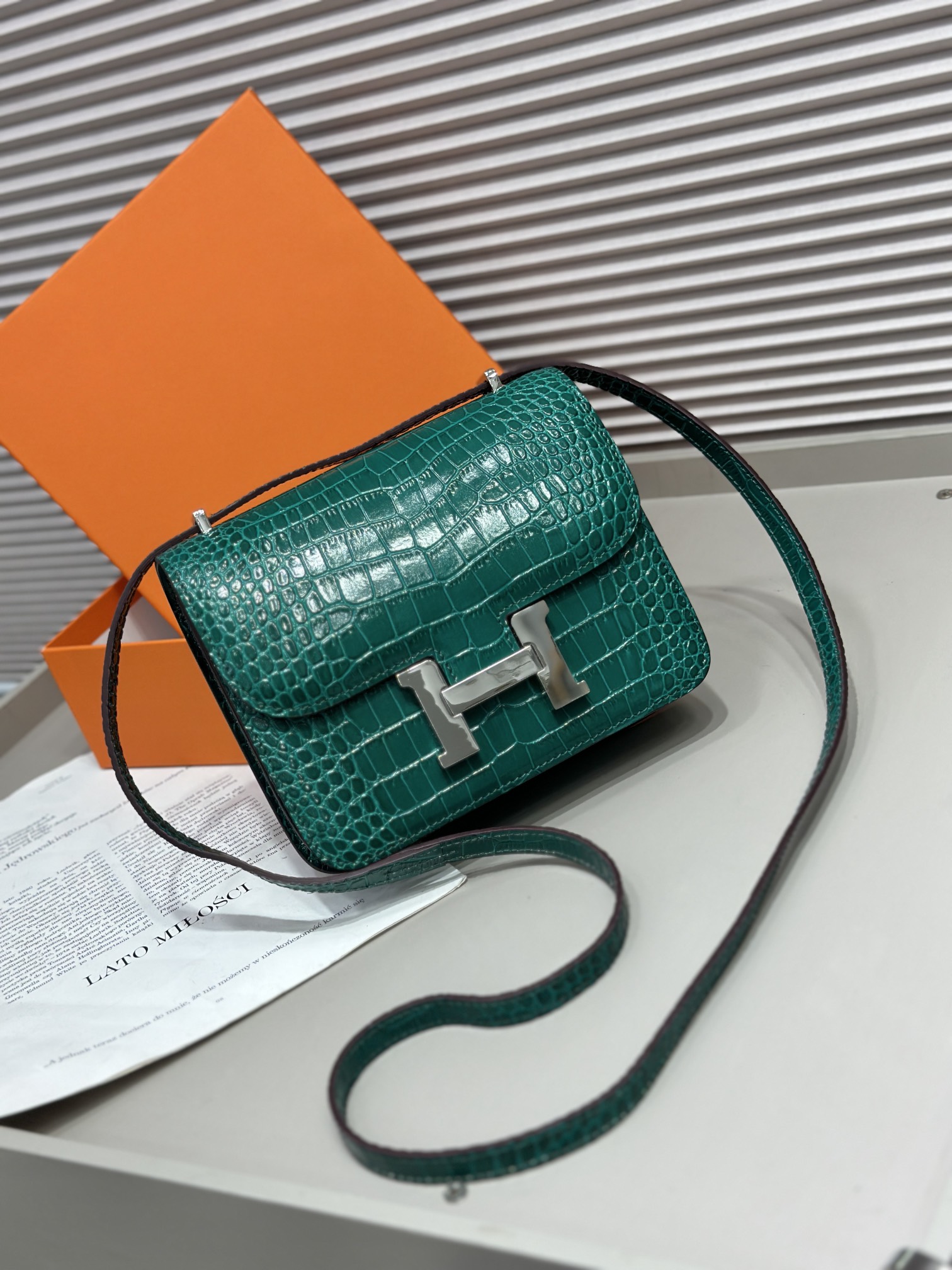 Herthtmes  Matte Alligator Constance 18/23