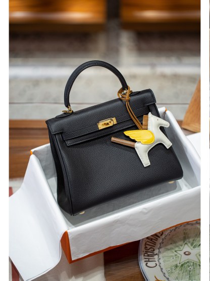 KELLY 25 FIRST LAYER TOGO COWHIDE BLACK