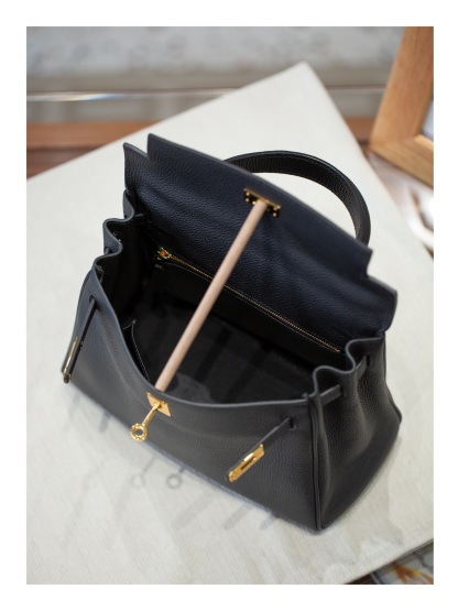 KELLY 25 FIRST LAYER TOGO COWHIDE BLACK