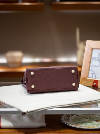 KELLY 25 FIRST LAYER TOGO COWHIDE HAVANA